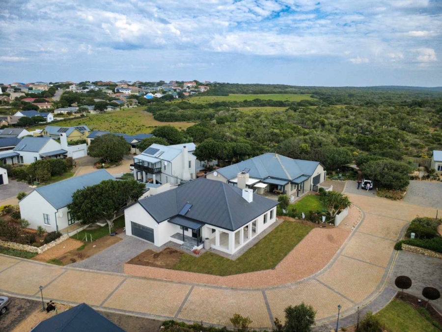 3 Bedroom Property for Sale in Stilbaai Wes Western Cape